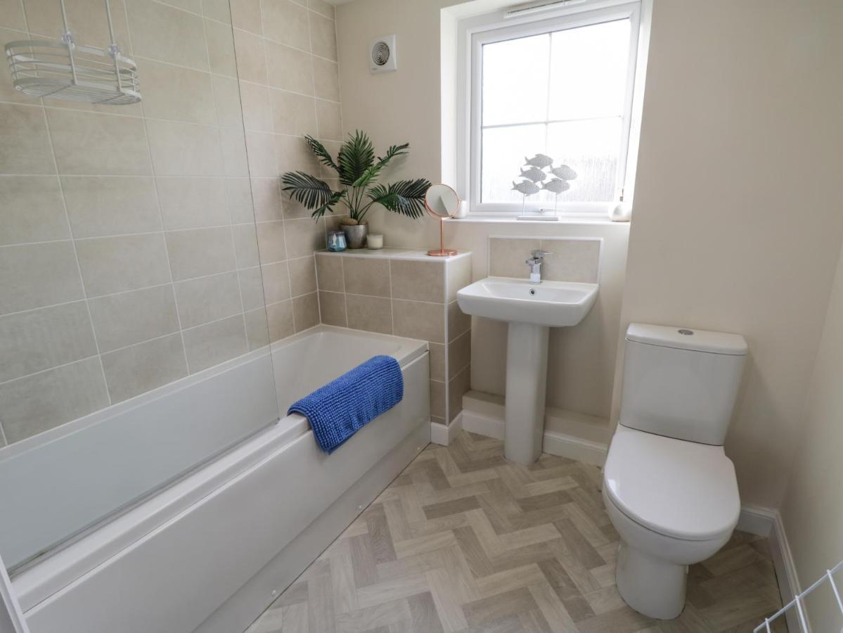 Woodside View Apartment Whitby